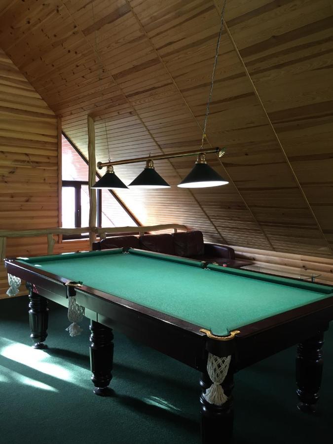 Sokolyne Gnizdo Hotel Korostov Buitenkant foto