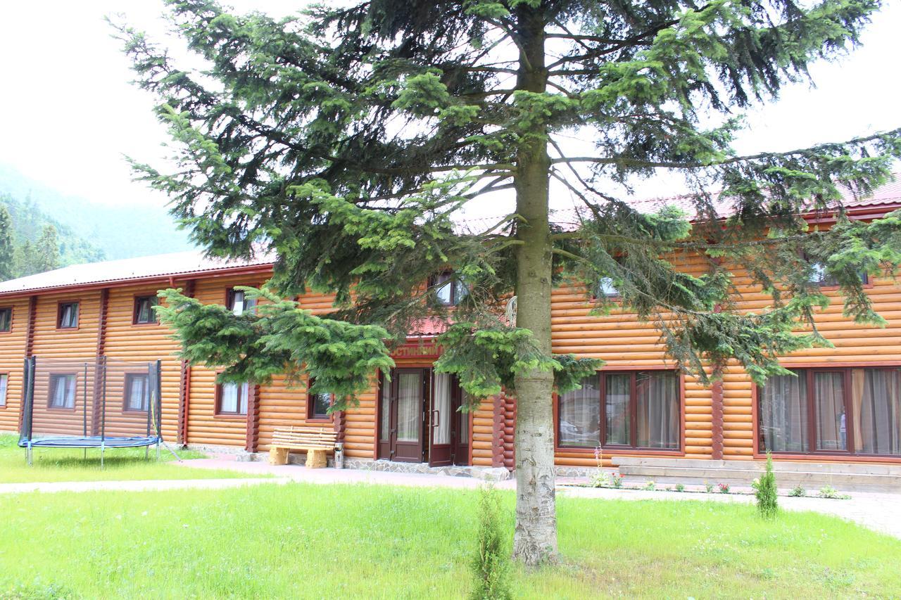 Sokolyne Gnizdo Hotel Korostov Buitenkant foto