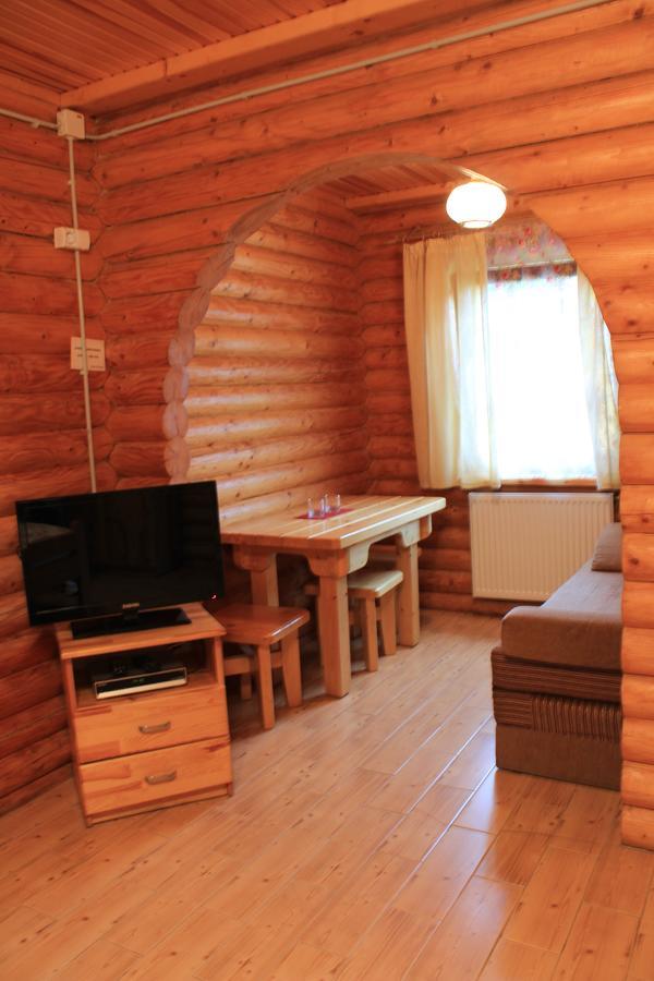 Sokolyne Gnizdo Hotel Korostov Buitenkant foto