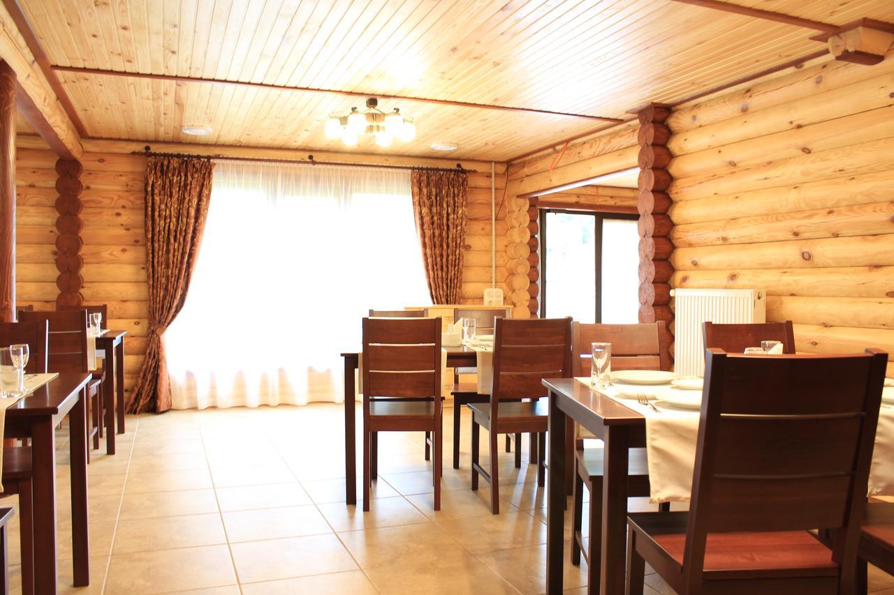 Sokolyne Gnizdo Hotel Korostov Buitenkant foto