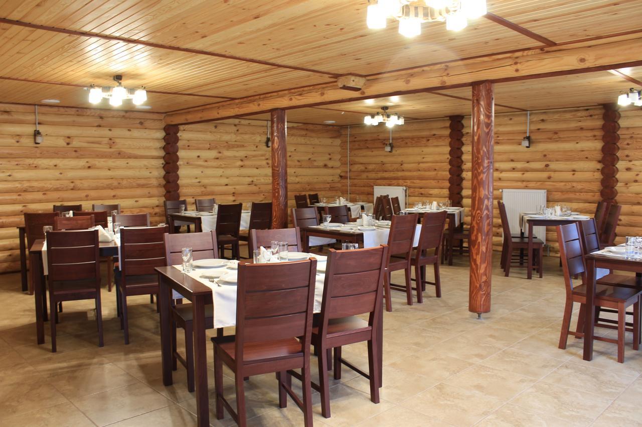 Sokolyne Gnizdo Hotel Korostov Buitenkant foto