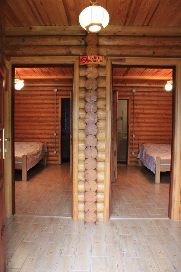 Sokolyne Gnizdo Hotel Korostov Buitenkant foto