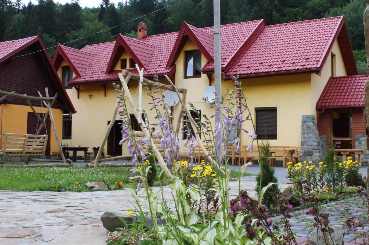 Sokolyne Gnizdo Hotel Korostov Buitenkant foto