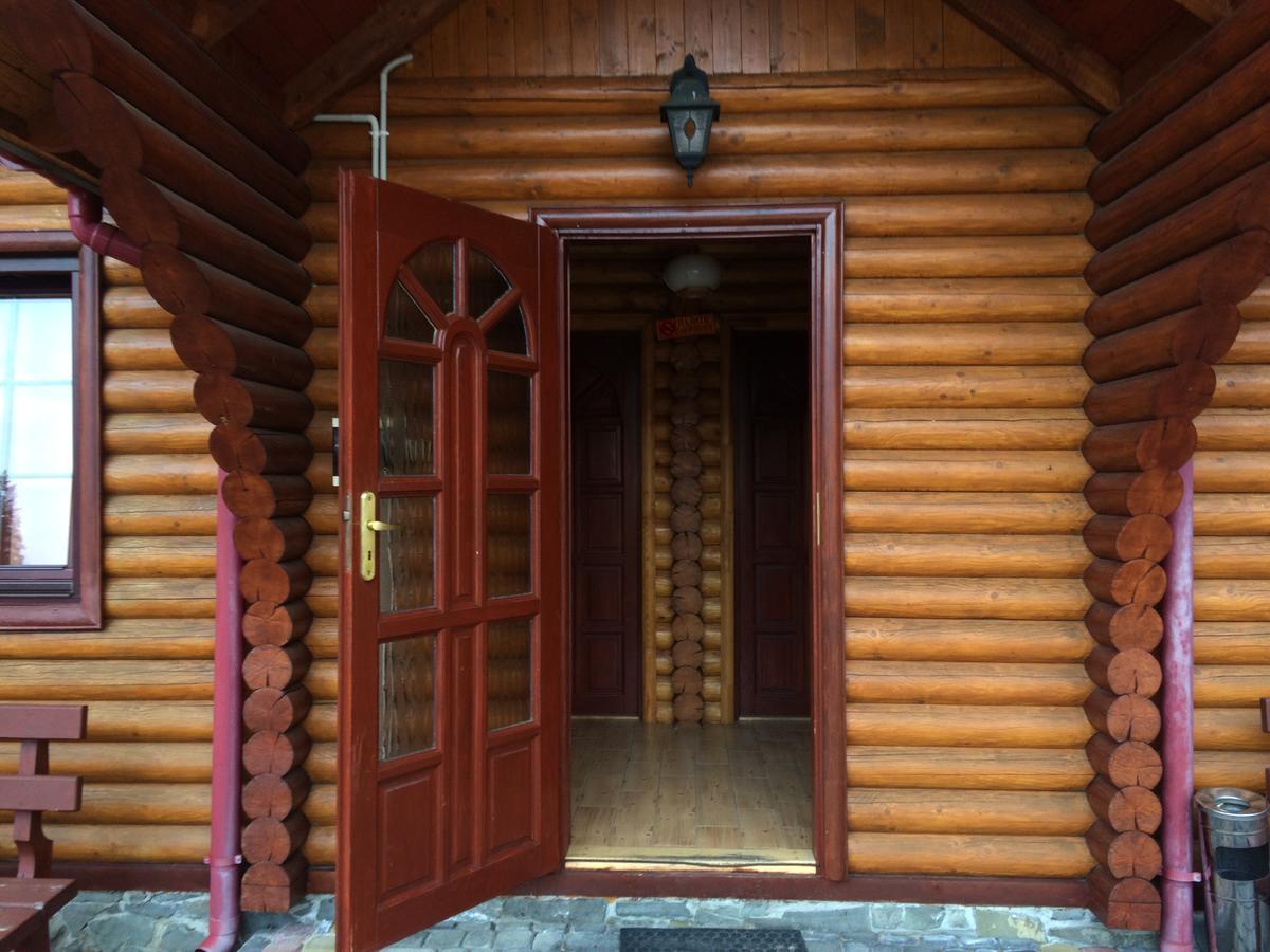 Sokolyne Gnizdo Hotel Korostov Buitenkant foto