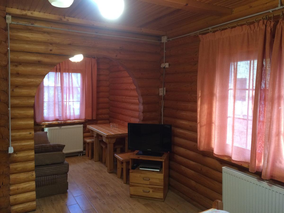 Sokolyne Gnizdo Hotel Korostov Buitenkant foto